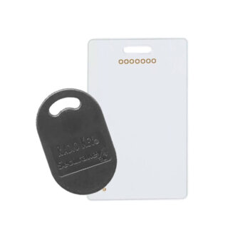 Kaart RKCM-02 en badge RKKT-02